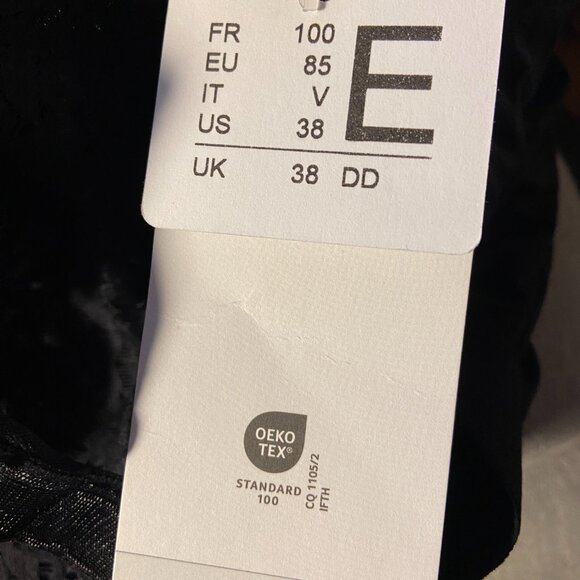 🩷🩷Chantelle Norah 13F1 Seamless Underwire Bra Black 38DD - Picture 4 of 6